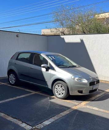 FIAT PUNTO 1.4 ATTRACTIVE 8V FLEX 4P MANUAL FIAT PUNTO 1.4 ATTRACTIVE 8V FLEX 4P MANUAL